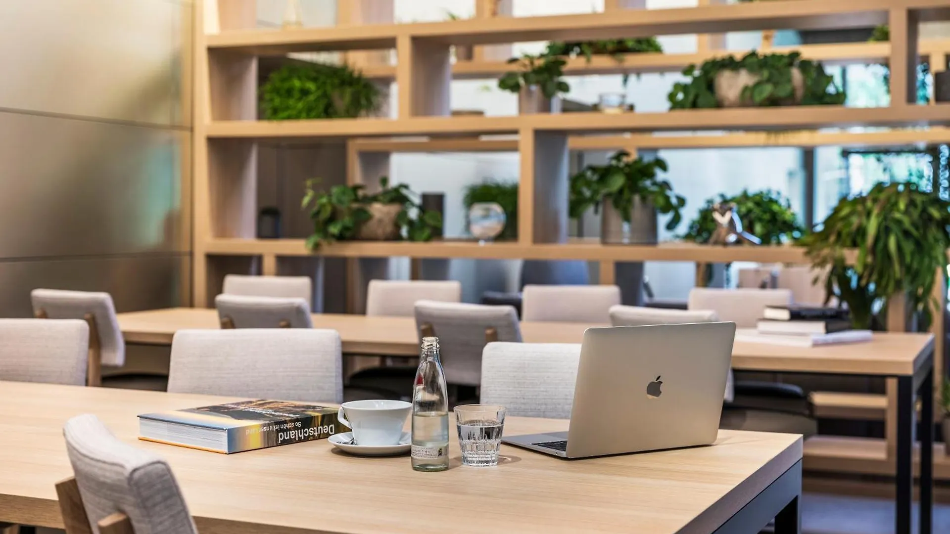 **** Hotel Melia Frankfurt City Frankfurt am Main Germany