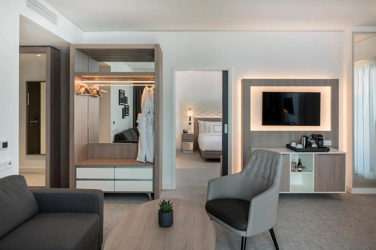 **** Hotel Melia Frankfurt City Frankfurt am Main Germany
