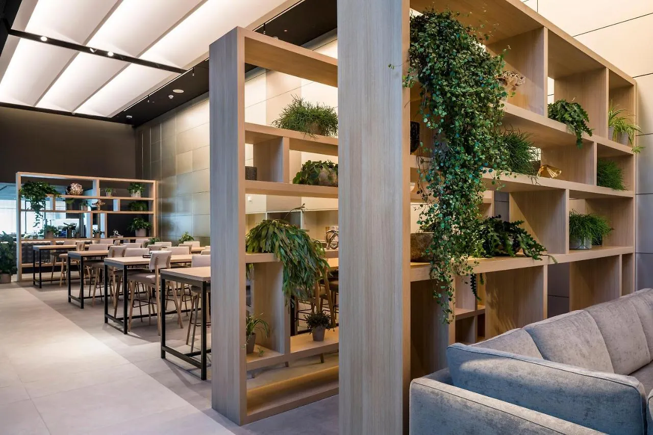 **** Hotel Melia Frankfurt City Frankfurt nad Menem Niemcy