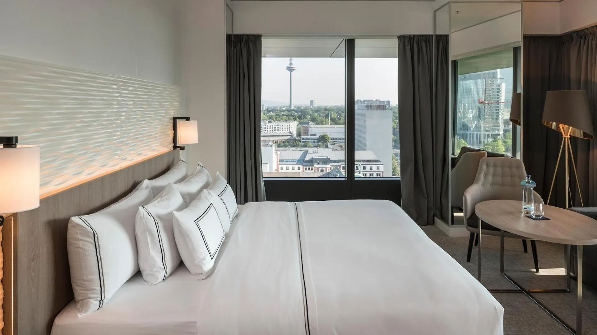 Hotel Meliá Frankfurt City Francoforte sul Meno